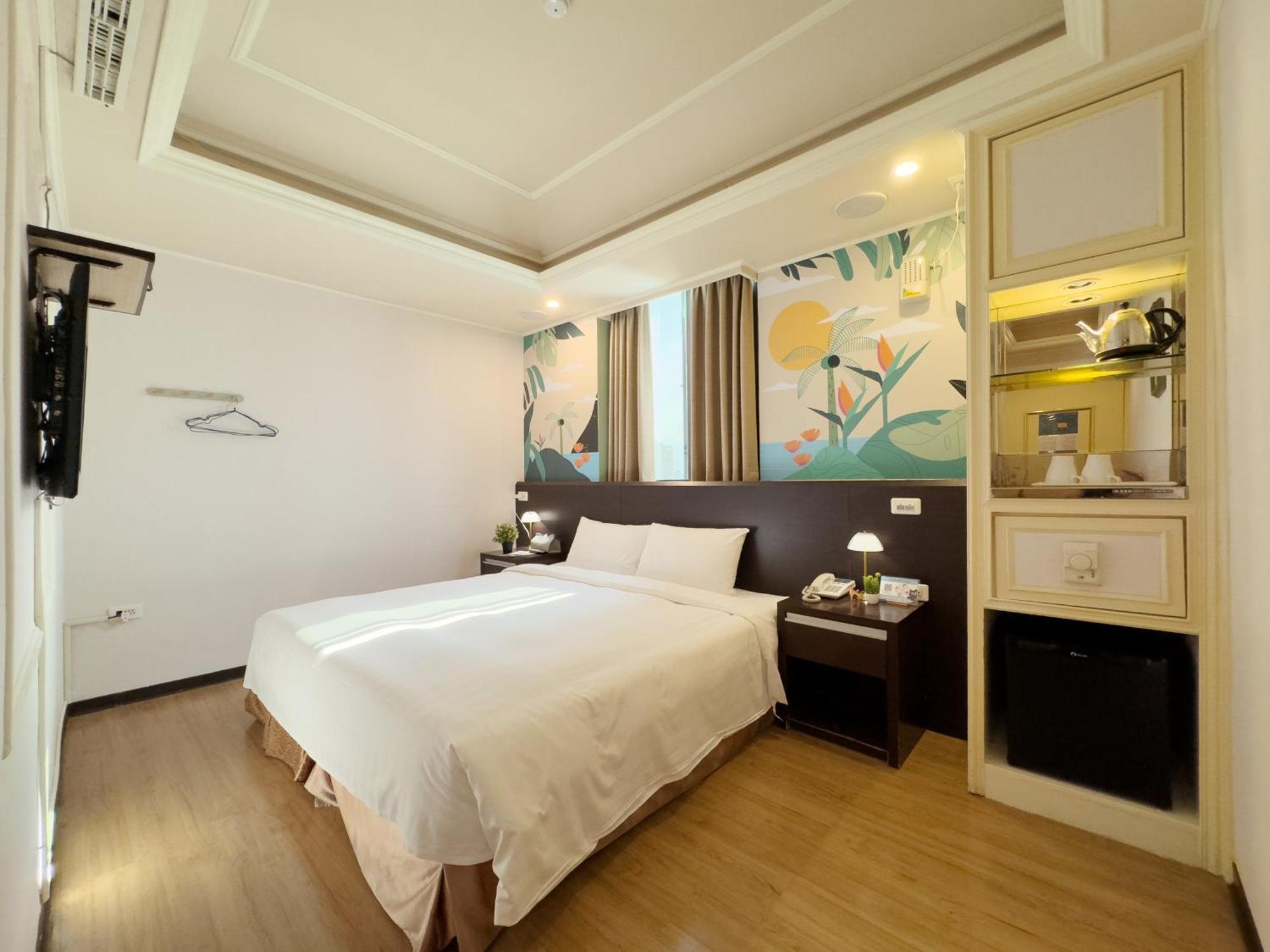 Finders Hotel Hualien Station Room photo